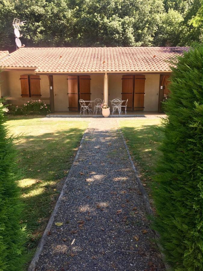 Bungalows Les Thuyas Eugenie-les-Bains Exterior foto